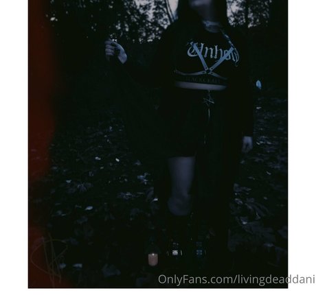 livingdeaddani onlyfans leaks naked