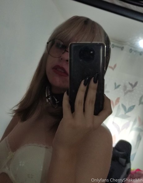 CherryShakeMin only fans pic