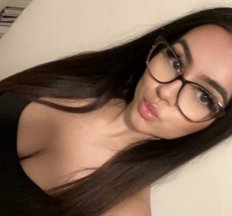 Suman Maria leaked onlyfans pictures