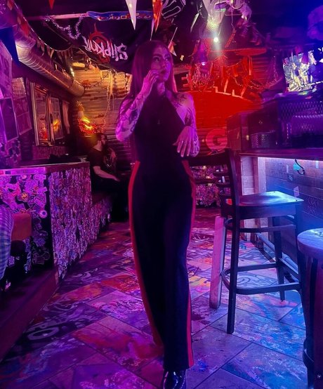 xo nicolavictoria  print