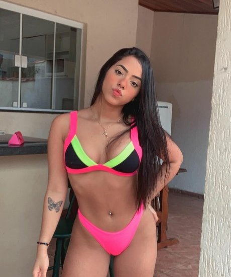 Mariely E Mirella Santos onlyfans content type