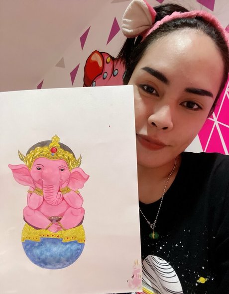 short hair onlyfans naked illustration