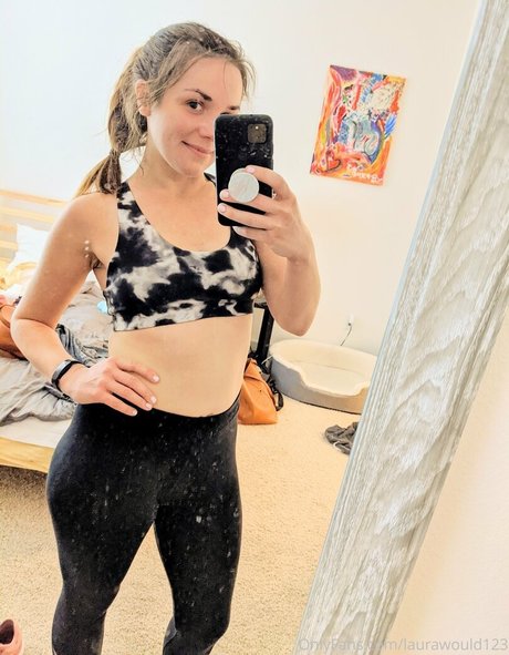 laurawould123 naked onlyfans leaked