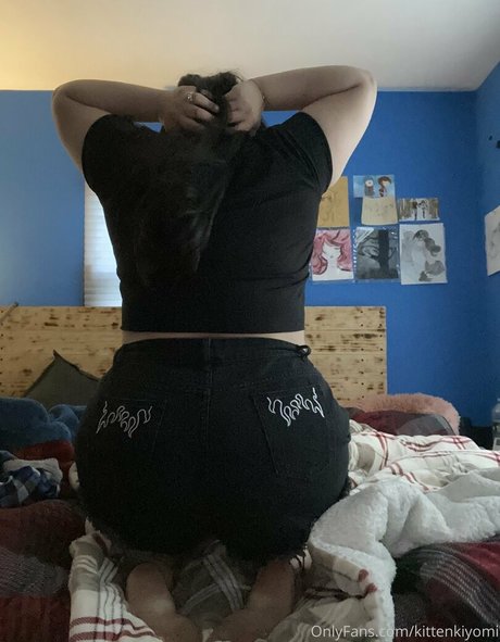 kittenkiyomi naked onlyfans