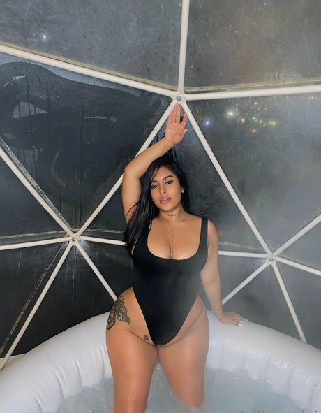 allisonvivi leaked onlyfans naked