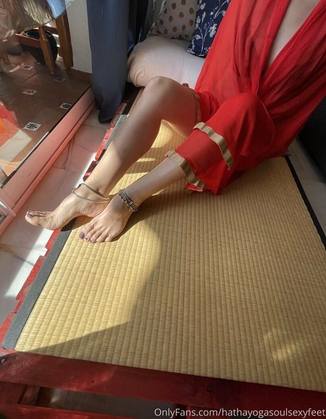 hathayogasoulsexyfeet onlyfans leaked nudes
