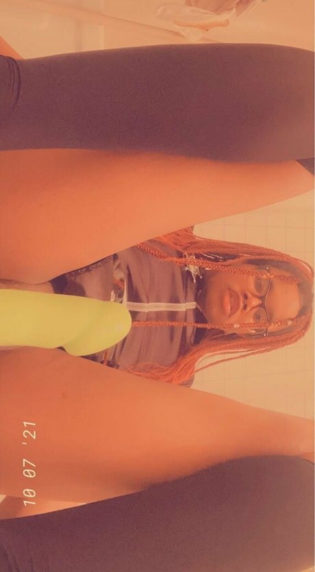 cloudyvi_ onlyfans nude content