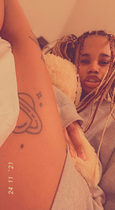 cloudyvi_ onlyfans archives