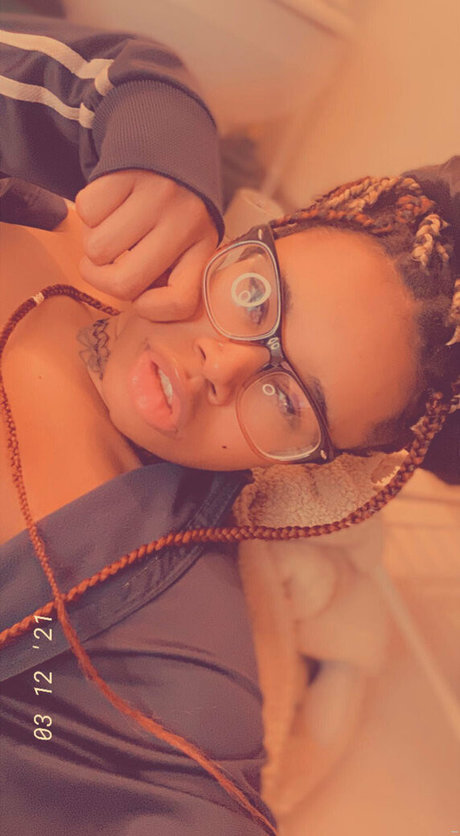 cloudyvi_ onlyfans nudes leak