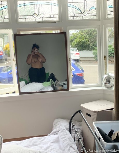 kiwibbw onlyfans ass
