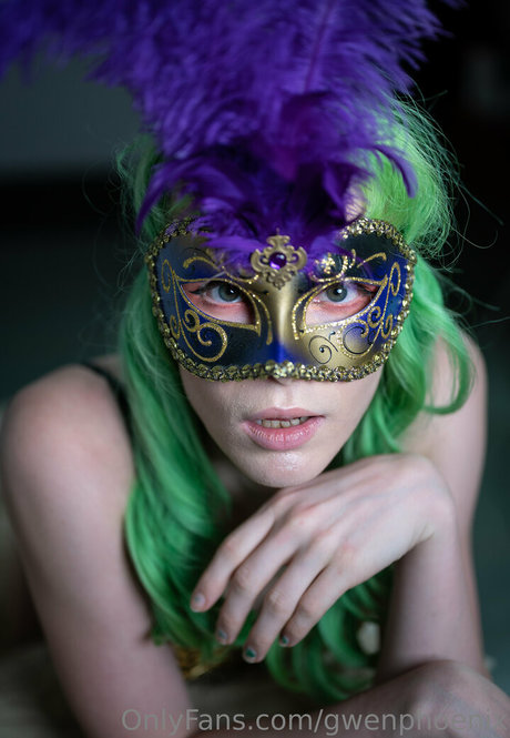 gwenphoenix nude leaked onlyfans