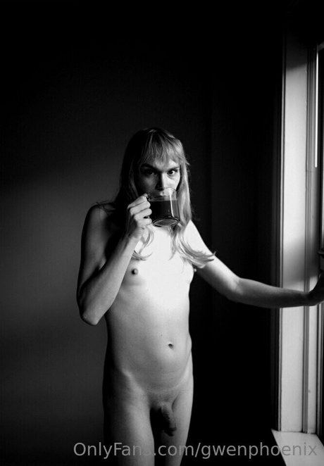 gwenphoenix pics onlyfans