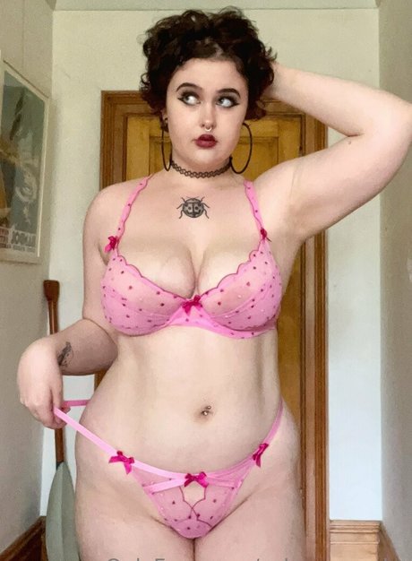 cyber nympho naked on onlyfans