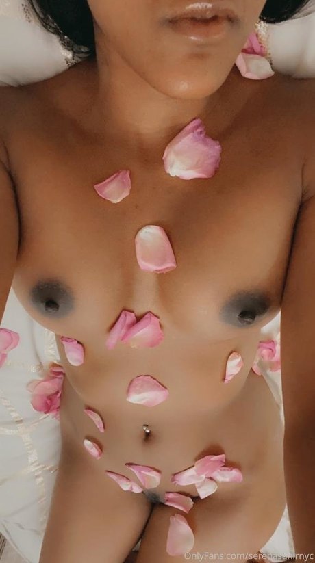 serenasahirnyc feet onlyfans