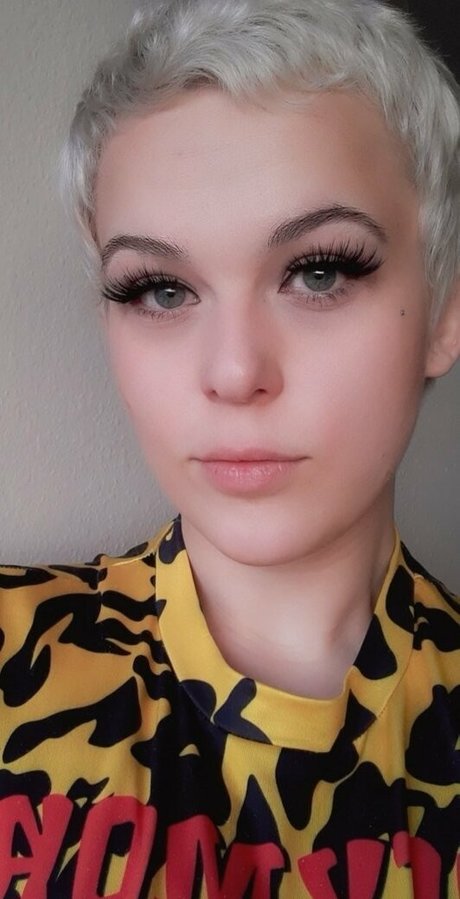 trashbuns nude leaked onlyfans