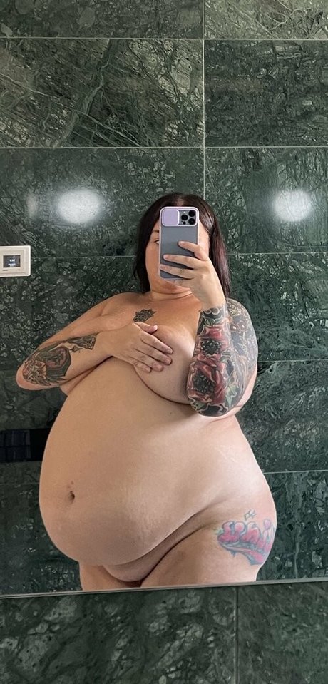 fit onlyfans top self-portrait