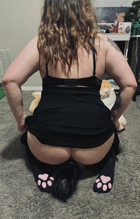 misocute onlyfans striptease