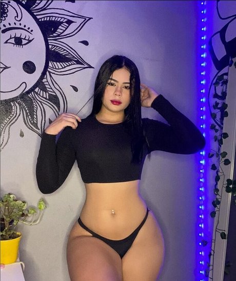 Djhully Amaral nude onlyfans pics