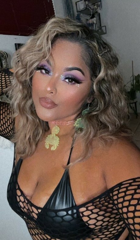 fettupwithlex onlyfans nude tits