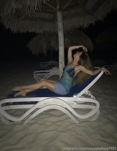 roxyyybabyyyfree onlyfans nude pics