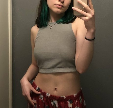 Sadieknox onlyfans nude tits