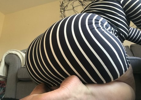 bigbadbee onlyfans nsfw