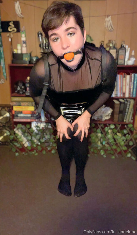 luciendelune onlyfans content