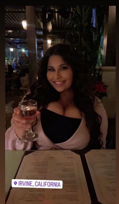 Vanessa Romero onlyfans nude leak