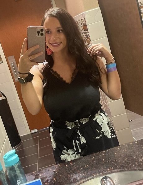 Sarah H new onlyfans leaks