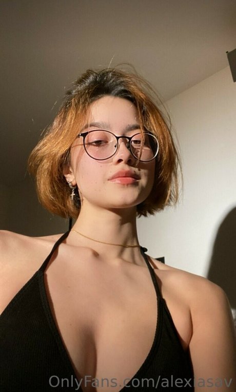 Alexiasav onlyfans nude