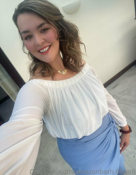 amazonbeth 6foot6 onlyfans model photos