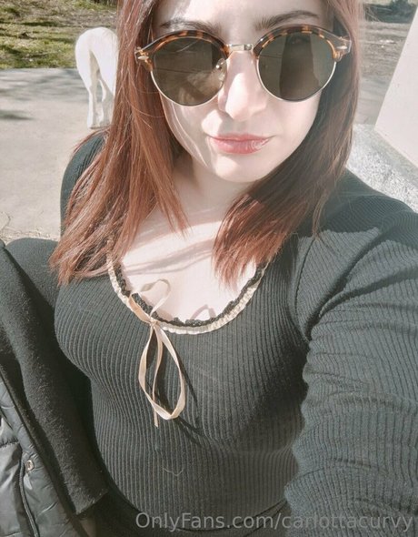 carlottacurvy onlyfans porn leaked