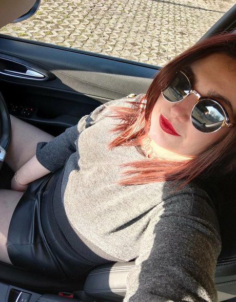 carlottacurvy only fans pic