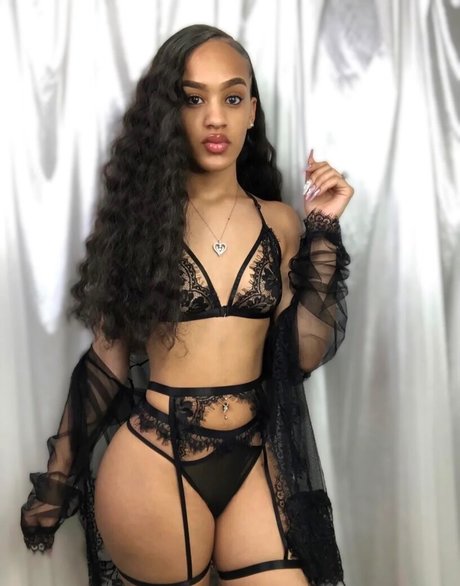 tiahnie leaked naked onlyfans