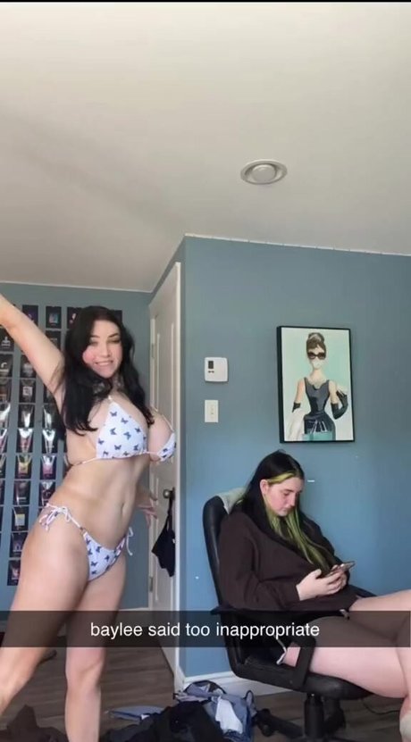 Kenzie A onlyfans nude leaks