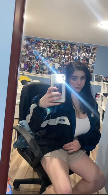 Kenzie A onlyfans posts