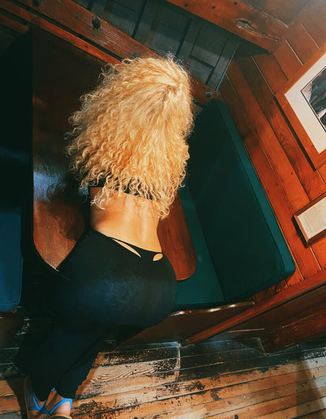 lilysvibe onlyfans nude leak