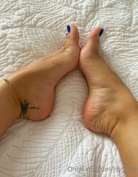 lilysvibe strip onlyfans