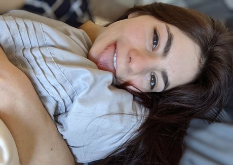 loverlacifree onlyfans public photos