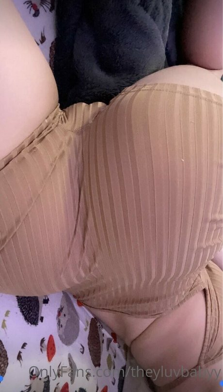 theyluvbabyy onlyfans nudes
