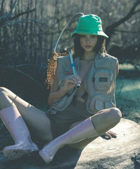 Meika Woollard porn onlyfans