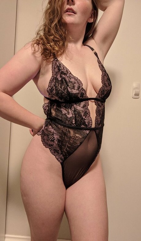 ytgirlpics onlyfans striptease