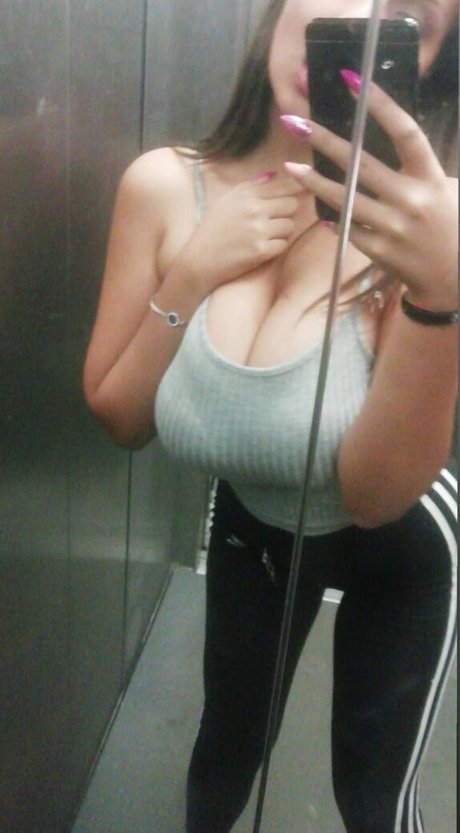 Alessia Barberio nude onlyfans pics