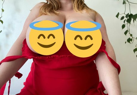 Cayley M onlyfans strip