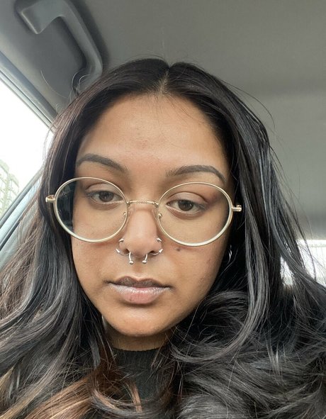 ineedsumfok onlyfans pics