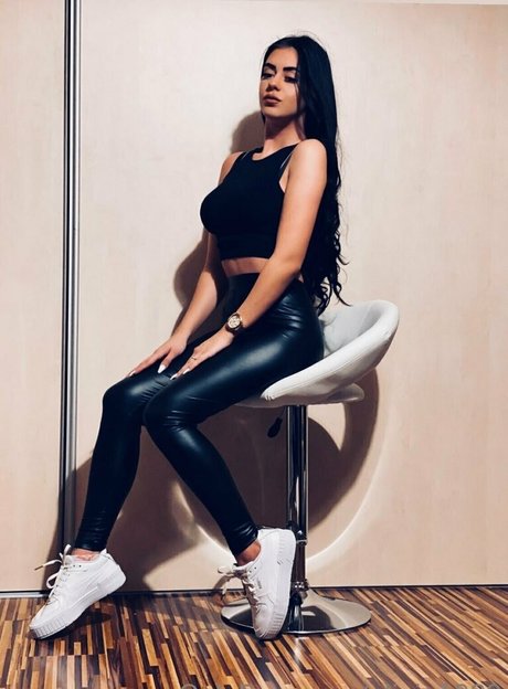 Olivia Olivia1089 nude onlyfans leak