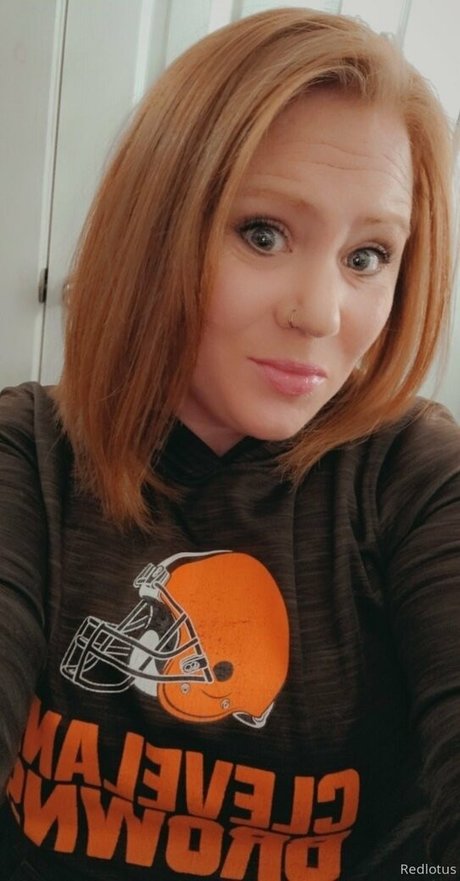 redlotus617 nude on onlyfans