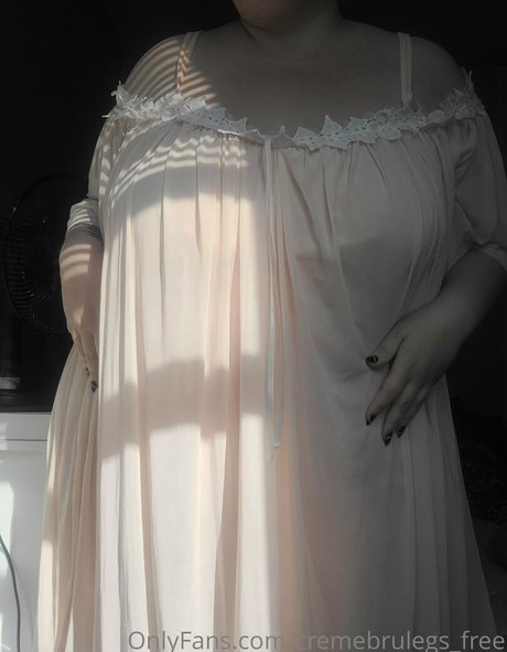 cremebrulegs free onlyfans lean