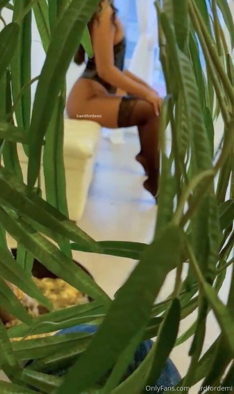 nutfornikita strip onlyfans