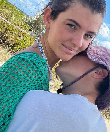 Schlenker Sisters onlyfans leak